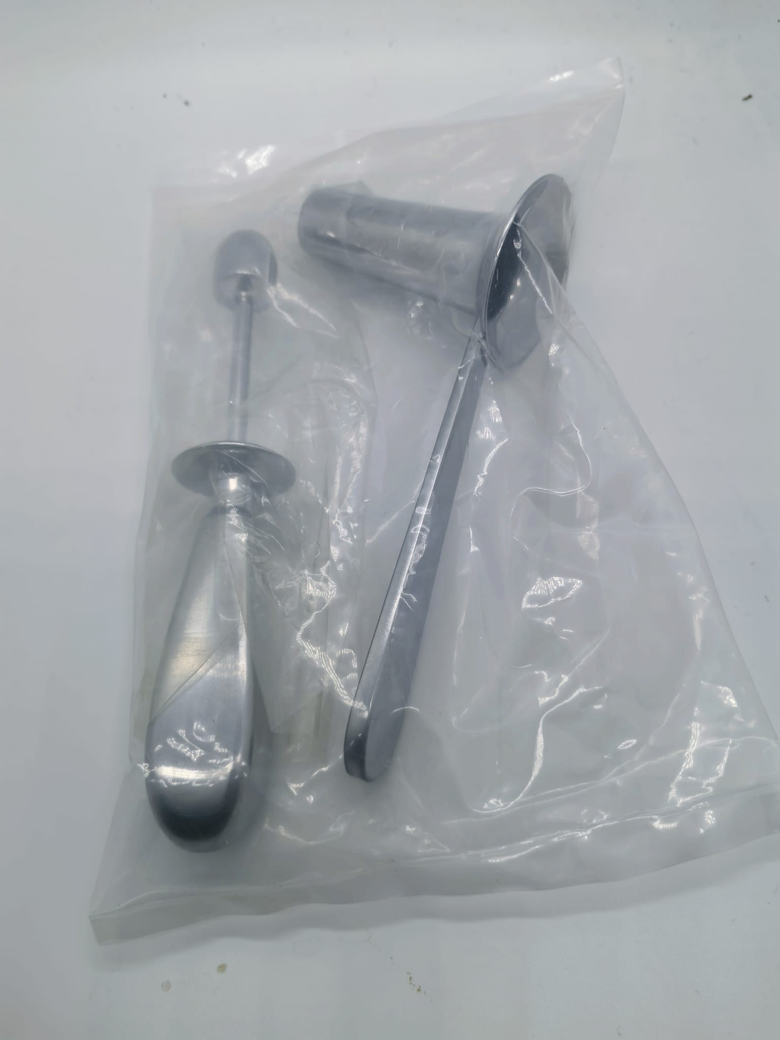 Proctoscope, Kelly
