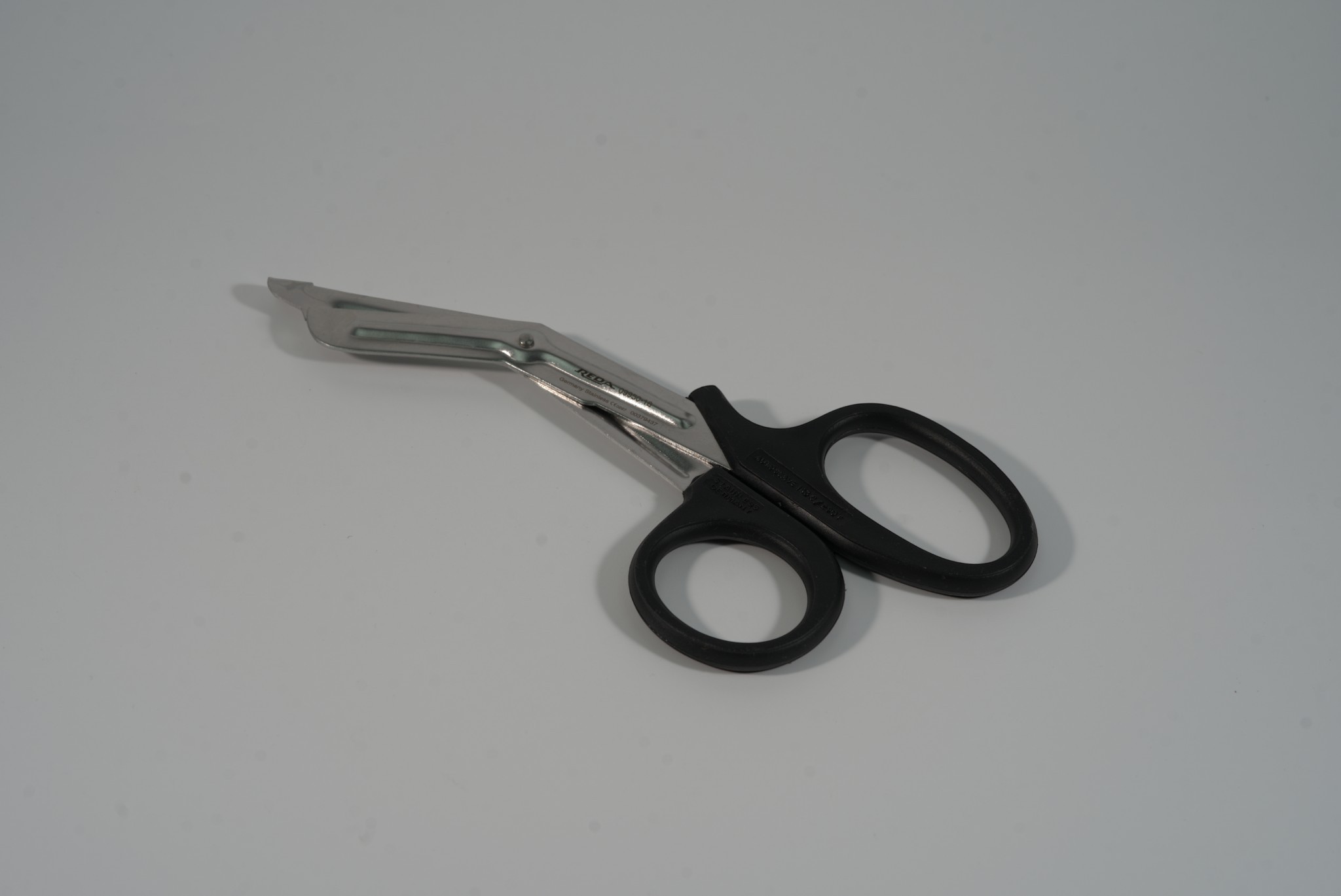 Universal Scissors